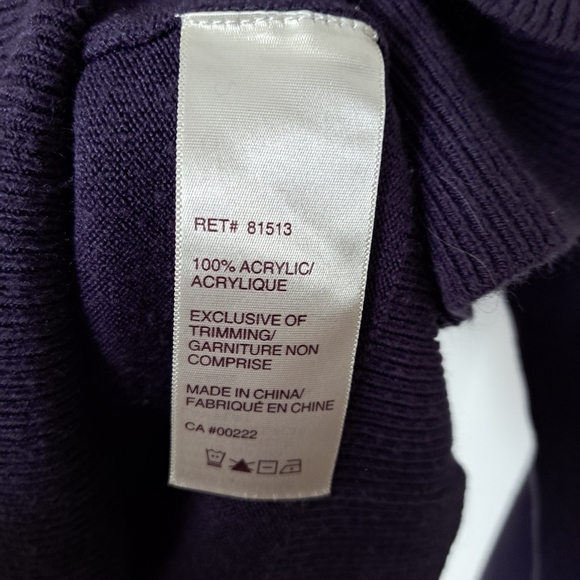 Tradition | Navy blue low turtleneck sweater with embroidered flower & g… - Picture 10 of 10